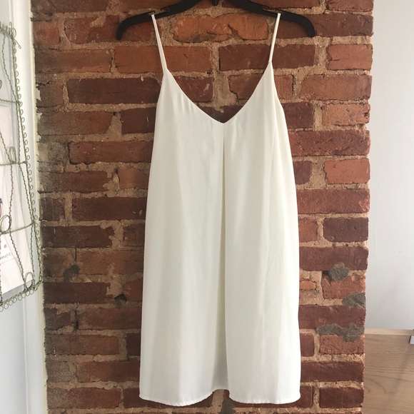 Tobi Dresses & Skirts - Tobi White Mini Dress Size M